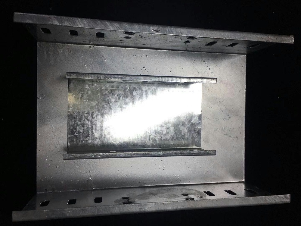 草莓影院在线观看镀锌桥架