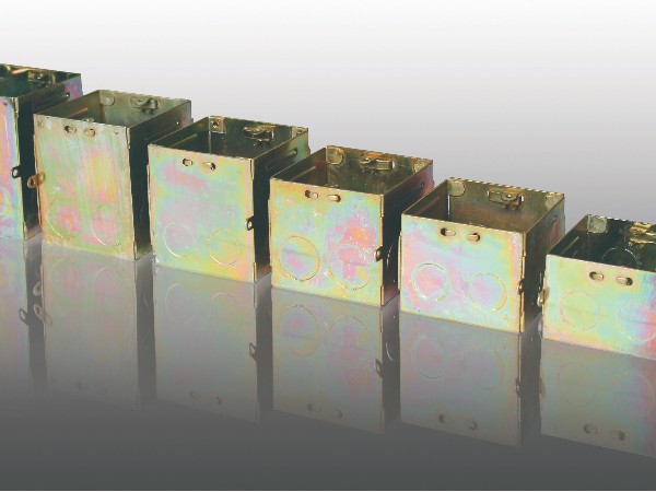 草莓影院在线观看jdg线盒